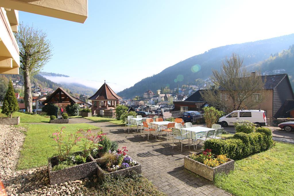 Hotel Bergfrieden Bad Wildbad Dış mekan fotoğraf