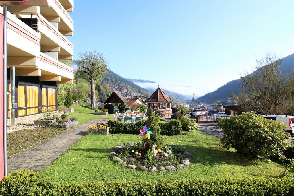 Hotel Bergfrieden Bad Wildbad Dış mekan fotoğraf